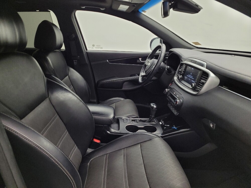 2019 Kia Sorento in Columbus, OH 43228 - 18093182 21
