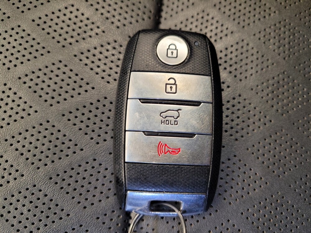 2019 Kia Sorento in Columbus, OH 43228 - 18093182 32