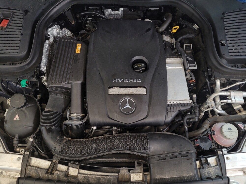 2019 Mercedes-Benz GLC 350e in Louisville, KY 40258 - 18093183 30