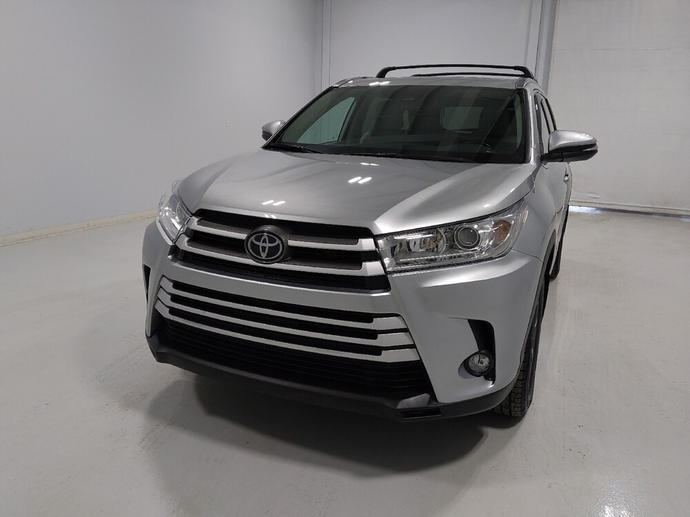 2018 Toyota Highlander in Columbus, OH 43231 - 18093186 15