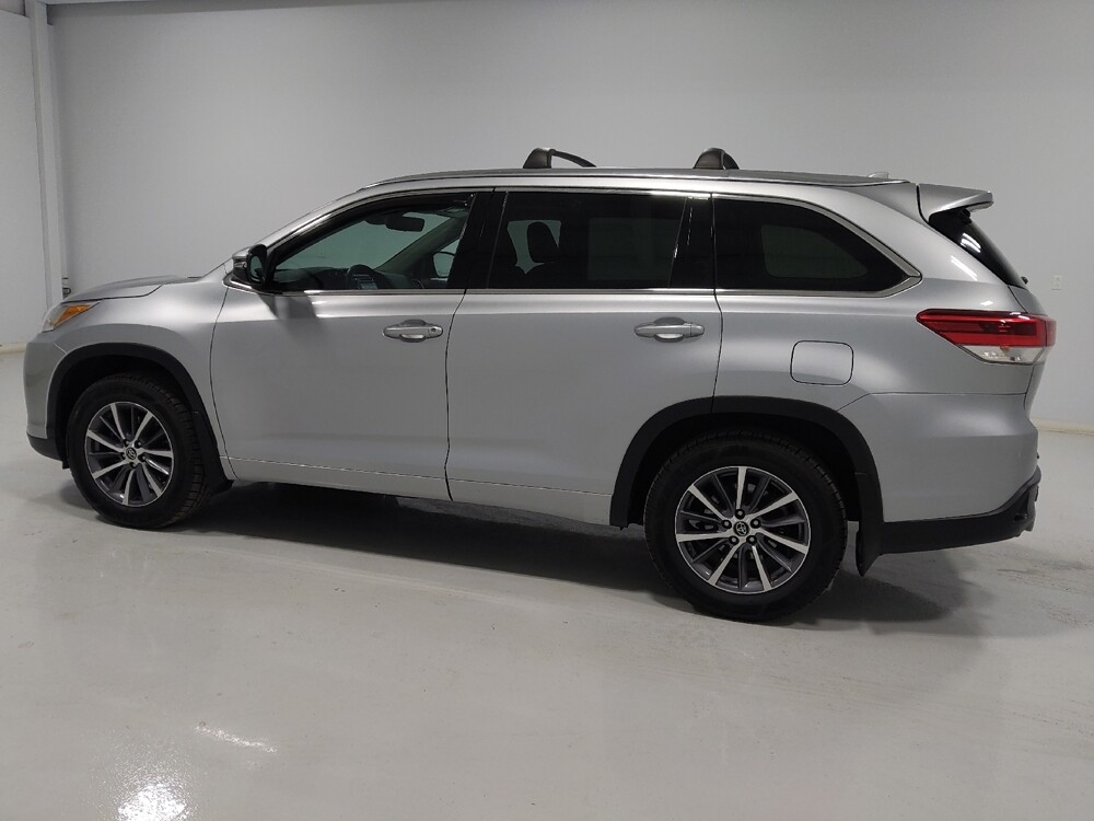 2018 Toyota Highlander in Columbus, OH 43231 - 18093186 3