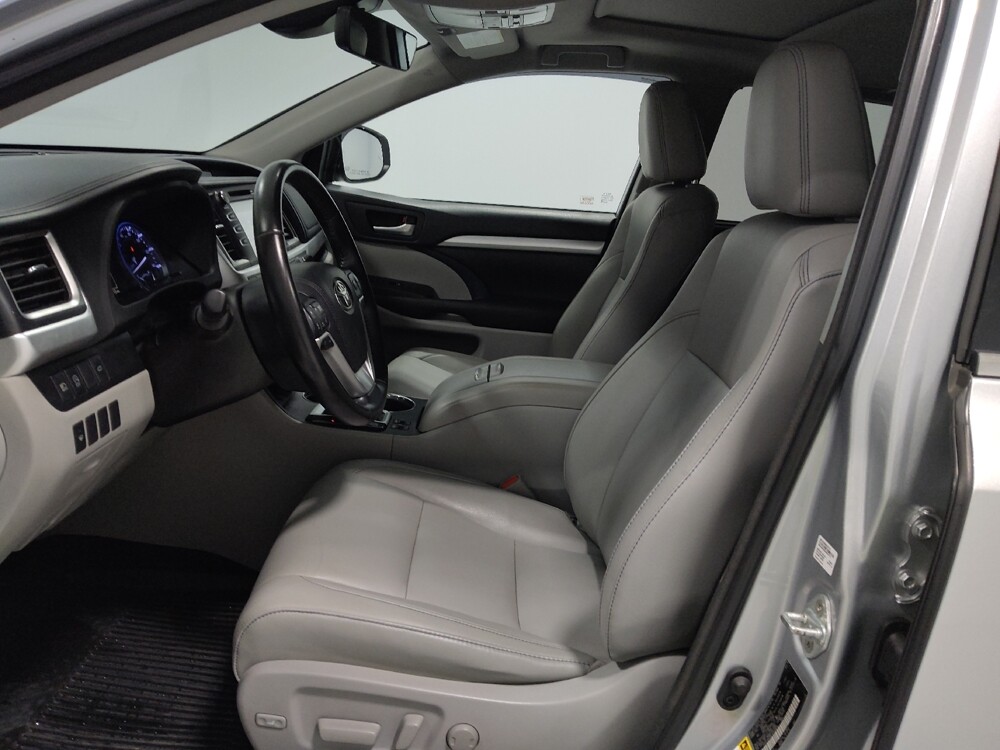 2018 Toyota Highlander in Columbus, OH 43231 - 18093186 17