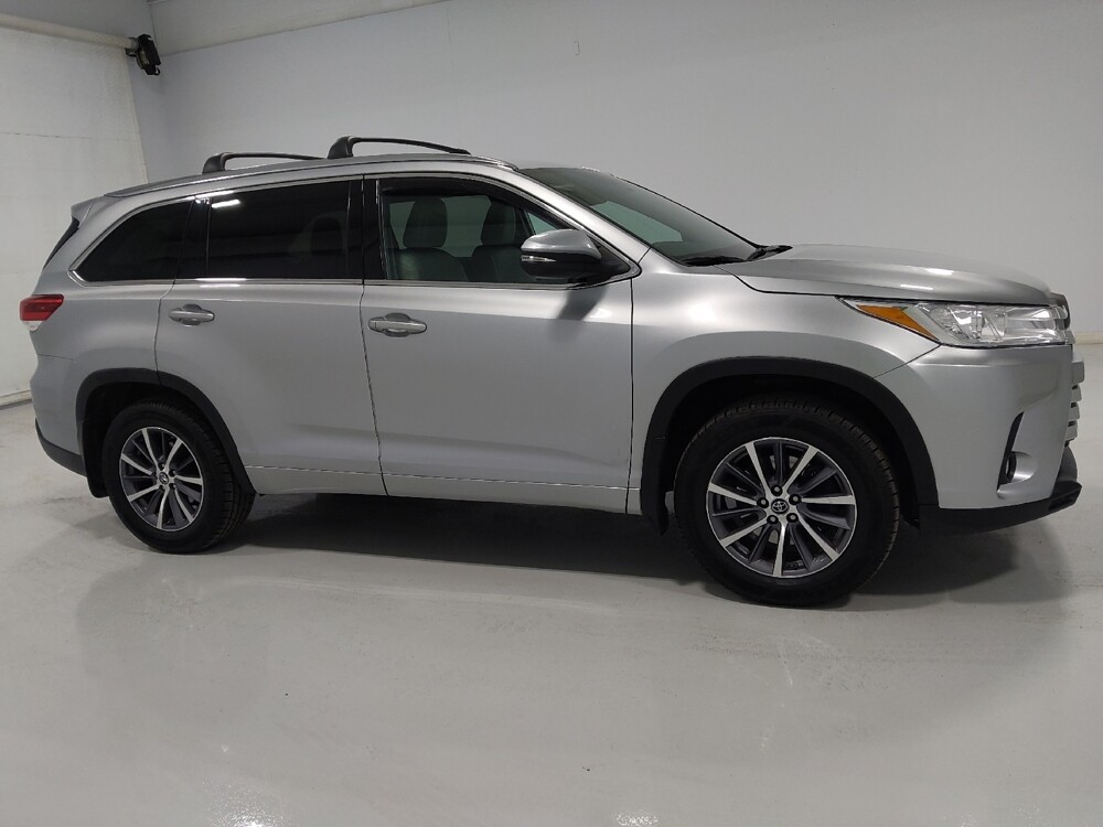 2018 Toyota Highlander in Columbus, OH 43231 - 18093186 11