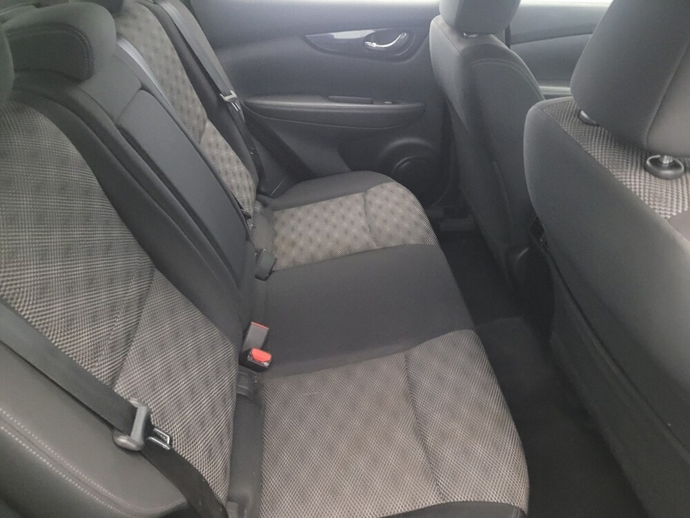 2017 Nissan Rogue Sport in Pittsburgh, PA 15237 - 18093187 19