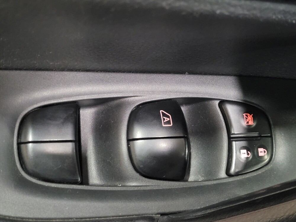 2017 Nissan Rogue Sport in Pittsburgh, PA 15237 - 18093187 27