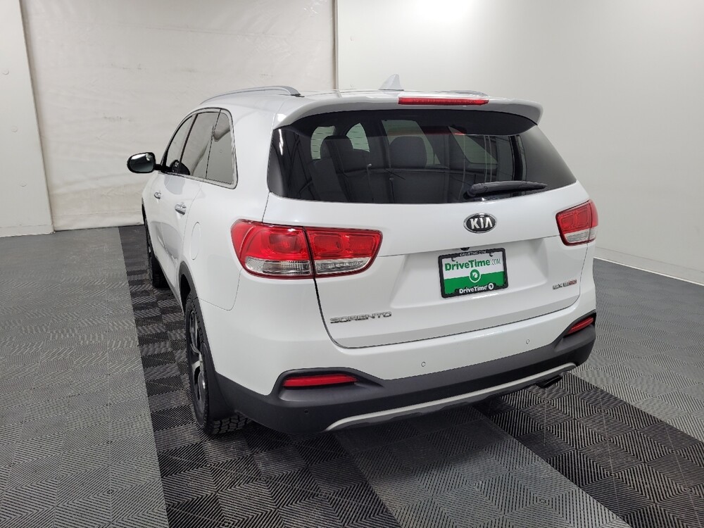 2017 Kia Sorento in Pittsburgh, PA 15236 - 18093200 5
