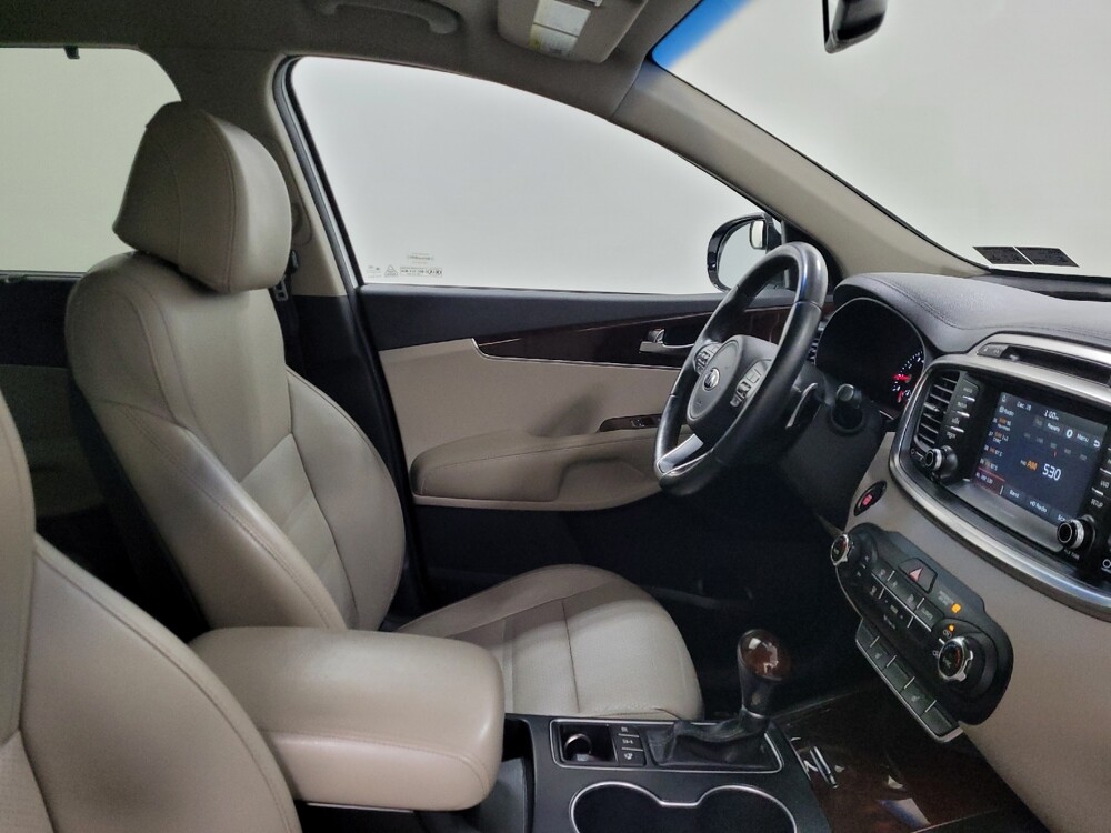 2017 Kia Sorento in Pittsburgh, PA 15236 - 18093200 21