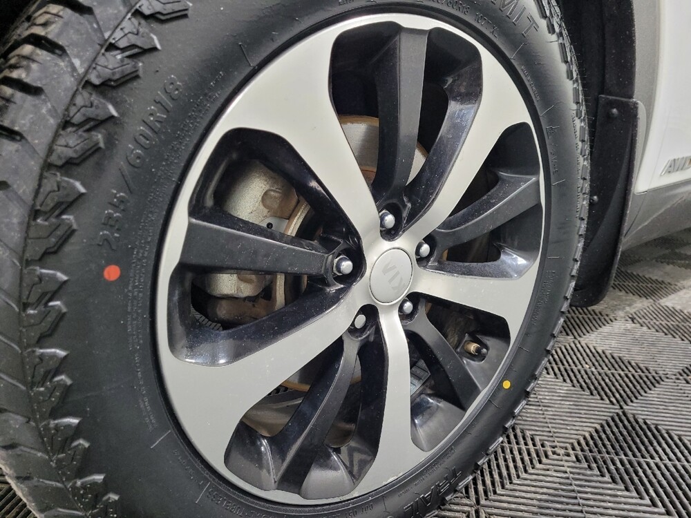 2017 Kia Sorento in Pittsburgh, PA 15236 - 18093200 31