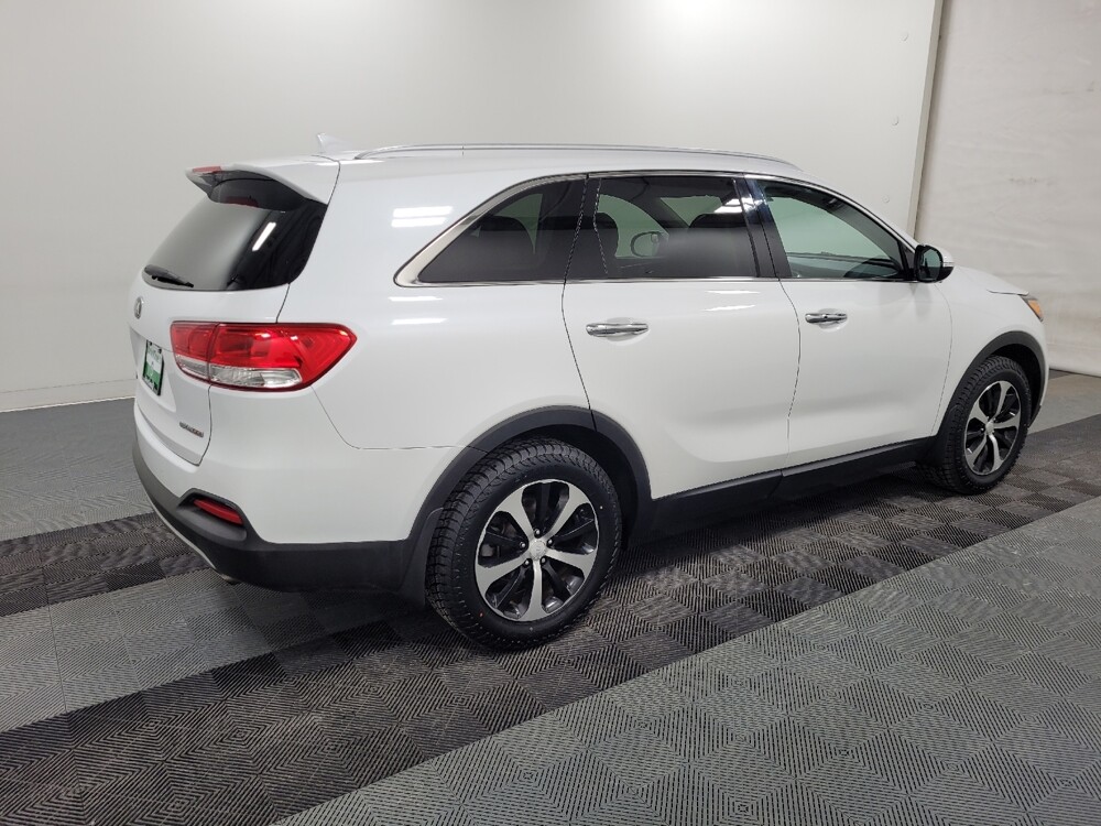 2017 Kia Sorento in Pittsburgh, PA 15236 - 18093200 10