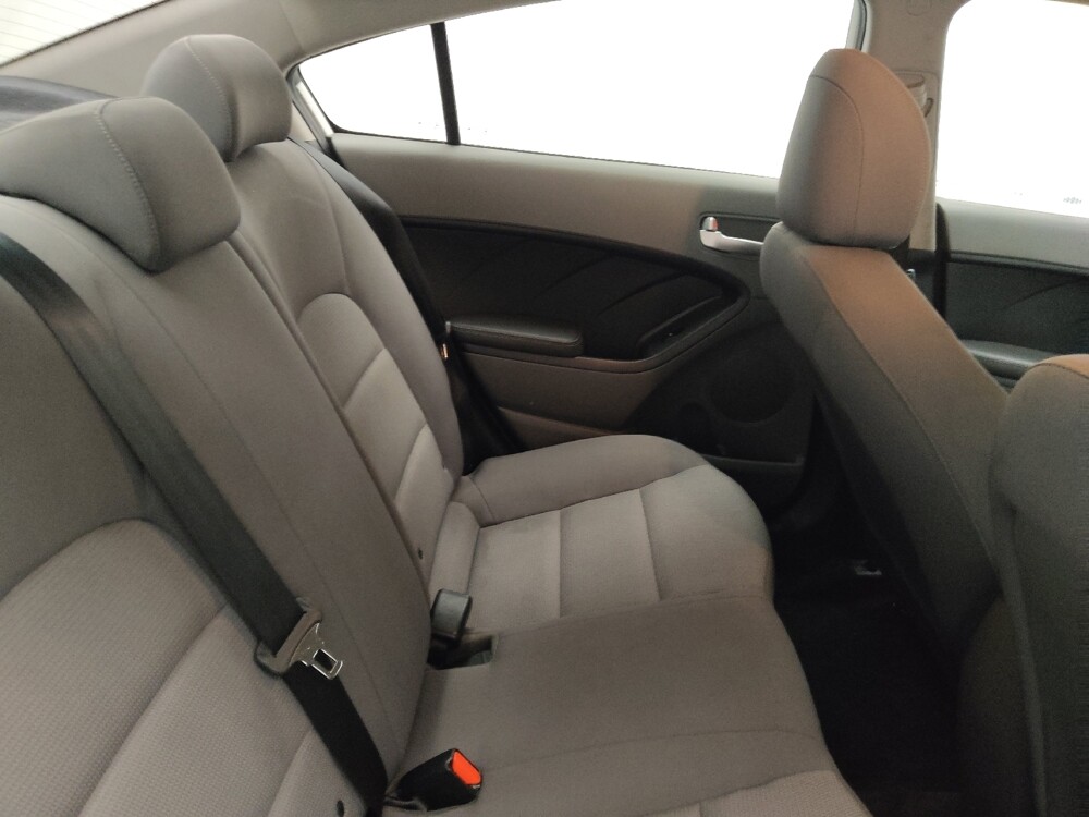 2017 Kia Forte in Peoria, IL 61615 - 18093214 19