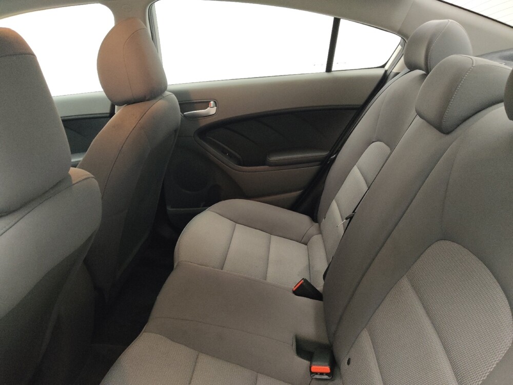 2017 Kia Forte in Peoria, IL 61615 - 18093214 18