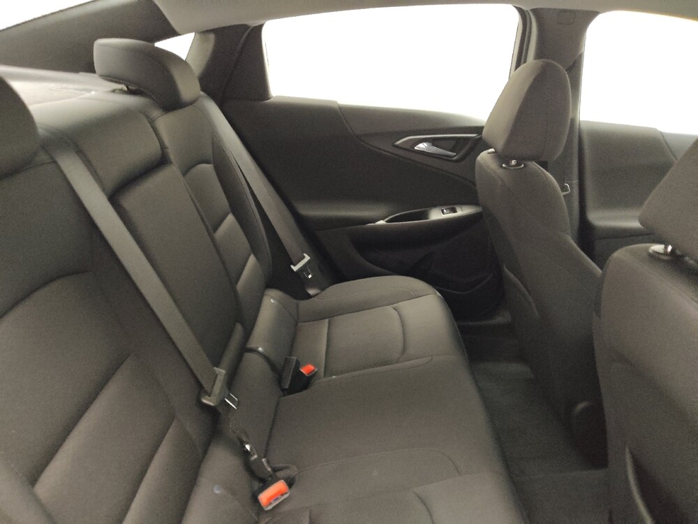 2022 Chevrolet Malibu in Peoria, IL 61615 - 18093218 19