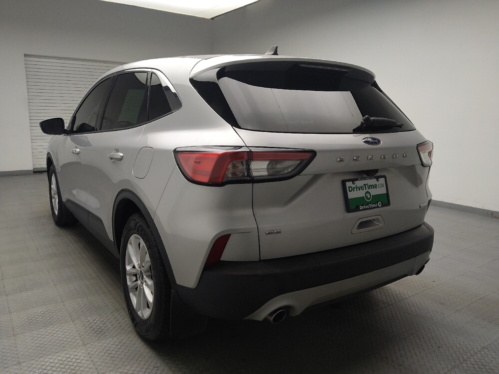 2020 Ford Escape in Grand Rapids, MI 49508 - 18093220 5