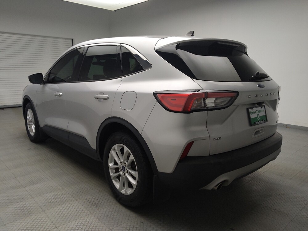 2020 Ford Escape in Grand Rapids, MI 49508 - 18093220 3