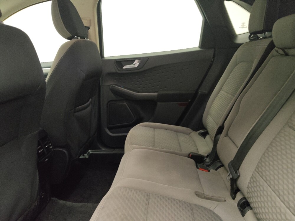 2020 Ford Escape in Grand Rapids, MI 49508 - 18093220 18