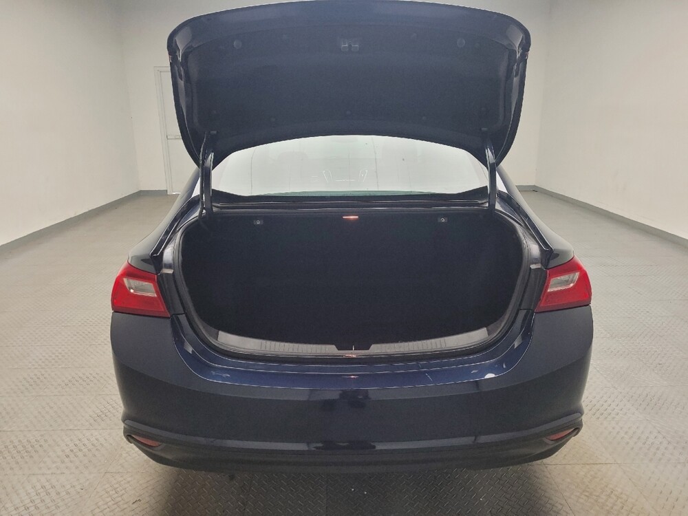 2018 Chevrolet Malibu in Madison, TN 37115 - 18093222 29