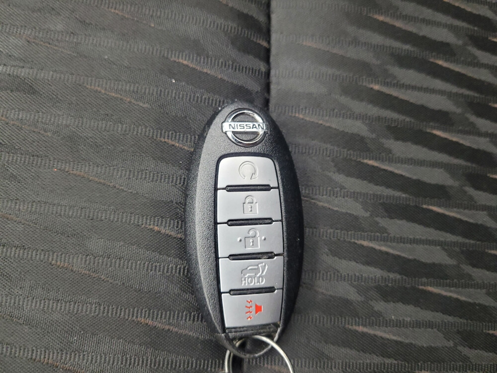 2018 Nissan Rogue in Madison, TN 37115 - 18093227 32