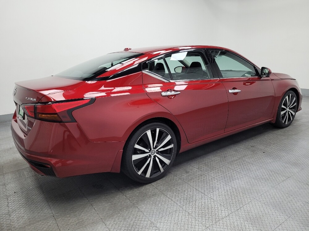 2020 Nissan Altima in Las Vegas, NV 89104 - 18093233 10