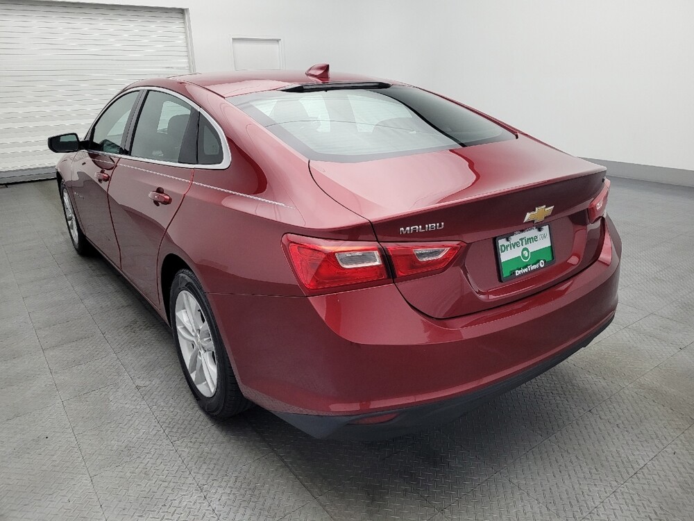 2018 Chevrolet Malibu in Conway, SC 29526 - 18093239 5