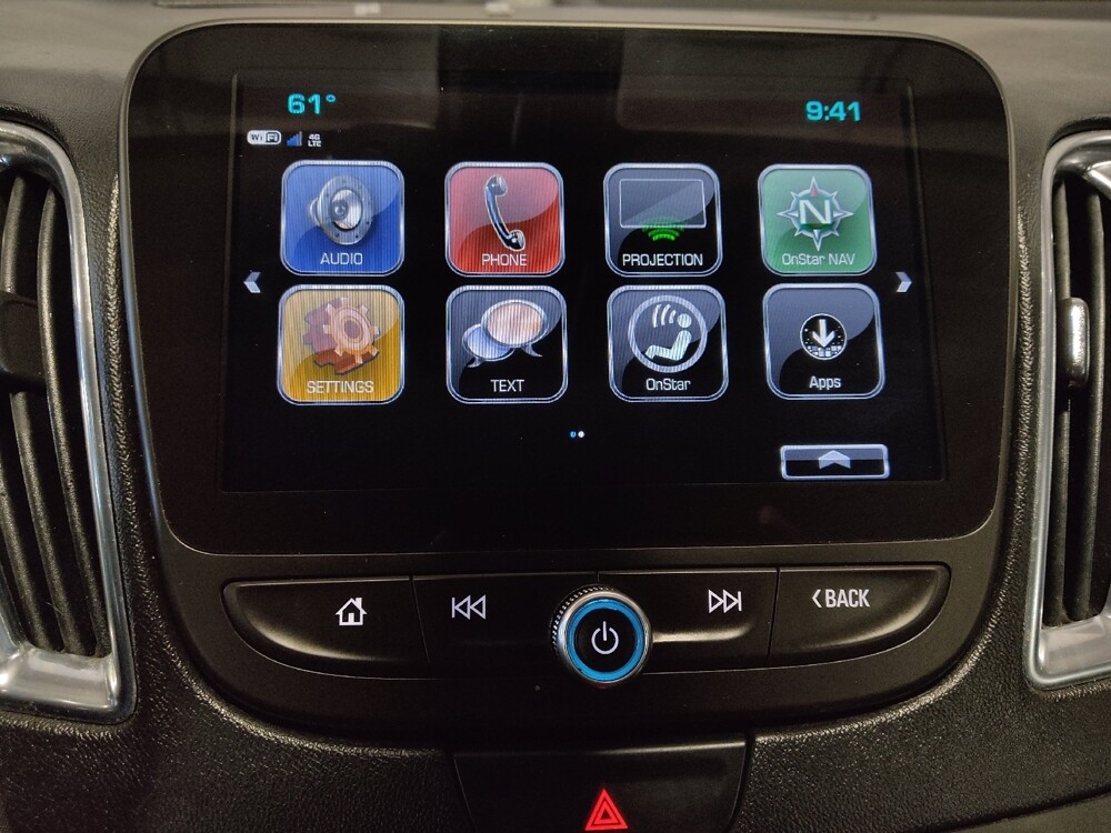 2018 Chevrolet Malibu in Conway, SC 29526 - 18093239 25