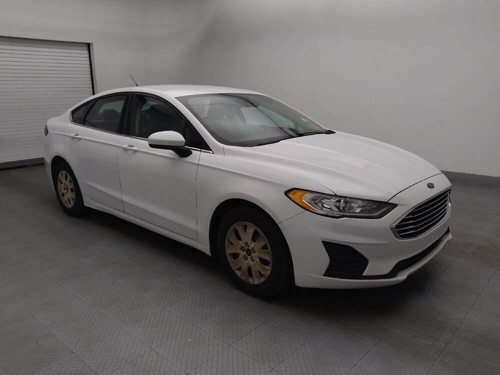 2019 Ford Fusion in Fayetteville, NC 28304 - 18093257 11