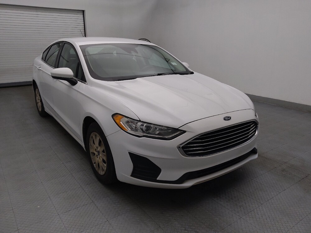 2019 Ford Fusion in Fayetteville, NC 28304 - 18093257 13