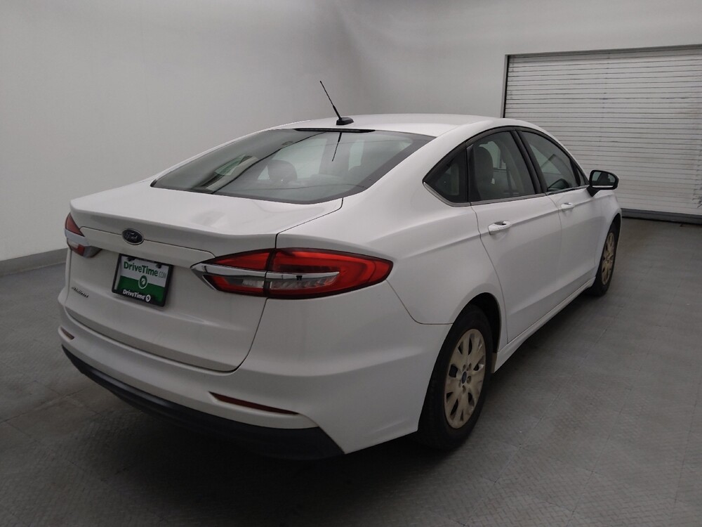2019 Ford Fusion in Fayetteville, NC 28304 - 18093257 9