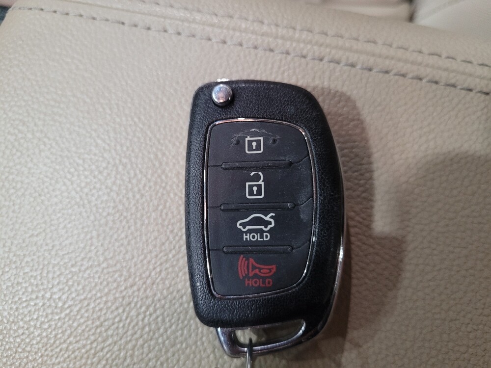 2015 Hyundai Sonata in New Castle, DE 19720 - 18093260 32