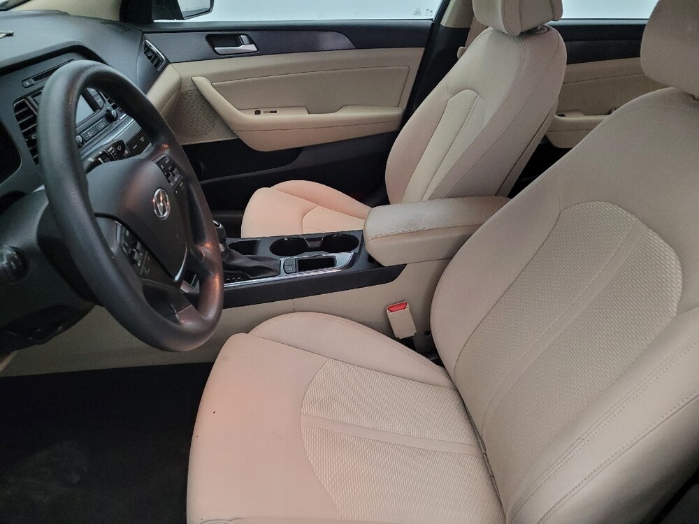 2015 Hyundai Sonata in New Castle, DE 19720 - 18093260 17