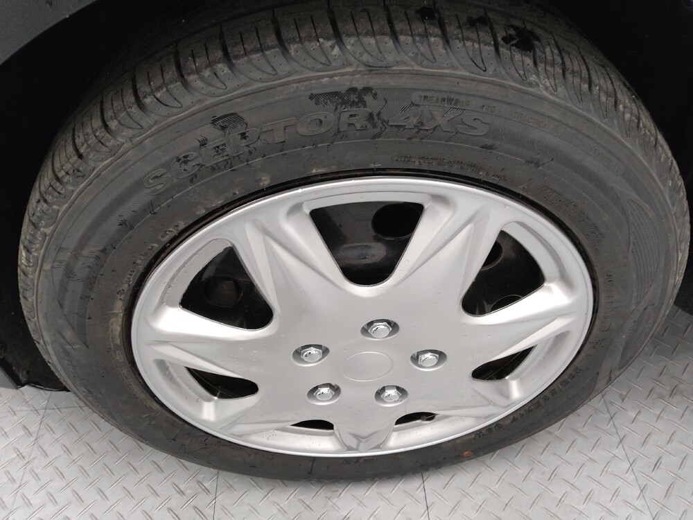 2019 Ford Escape in Topeka, KS 66611 - 18093266 31