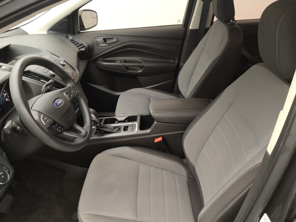 2019 Ford Escape in Topeka, KS 66611 - 18093266 17