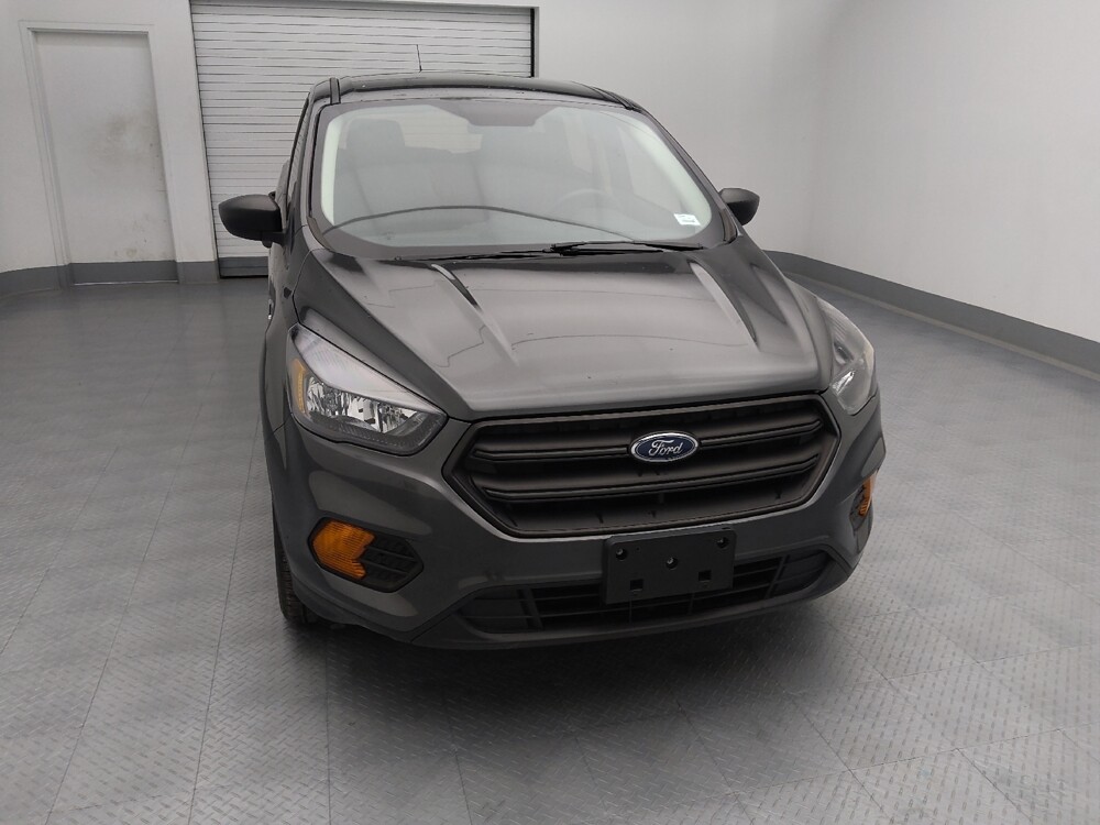 2019 Ford Escape in Topeka, KS 66611 - 18093266 14