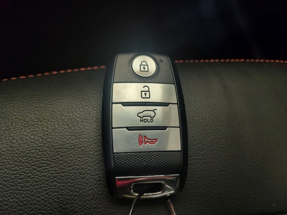 2018 Kia Soul in Columbus, OH 43228 - 18093271 32