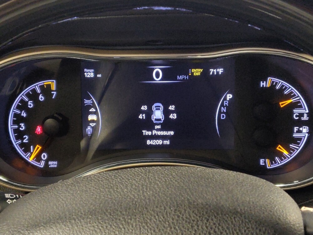 2017 Jeep Grand Cherokee in Baton Rouge, LA 70816 - 18093278 23