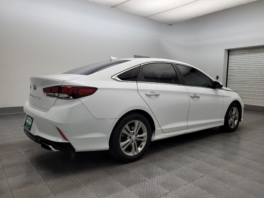 2018 Hyundai Sonata in Glendale, AZ 85301 - 18093279 10