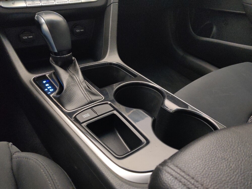 2018 Hyundai Sonata in Glendale, AZ 85301 - 18093279 26