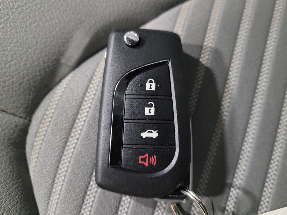 2021 Toyota Camry in New Castle, DE 19720 - 18093280 32