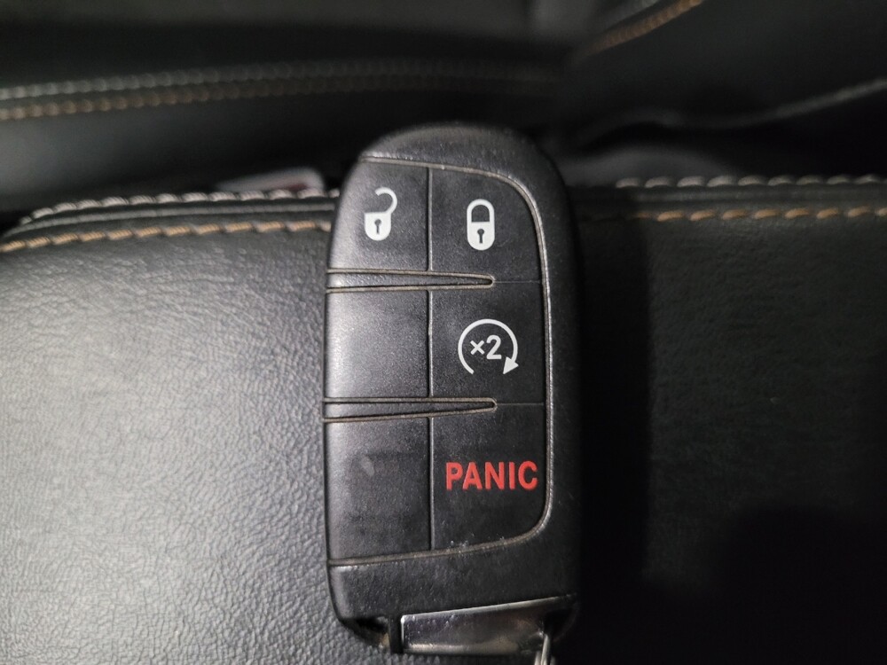 2017 Jeep Compass in Pittsburgh, PA 15236 - 18093283 32