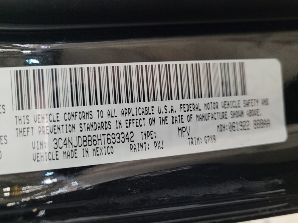2017 Jeep Compass in Pittsburgh, PA 15236 - 18093283 33