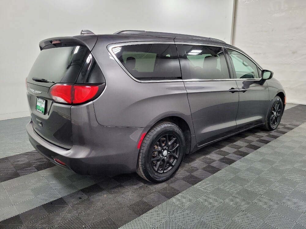 2020 Chrysler Voyager in Pittsburgh, PA 15236 - 18093285 10