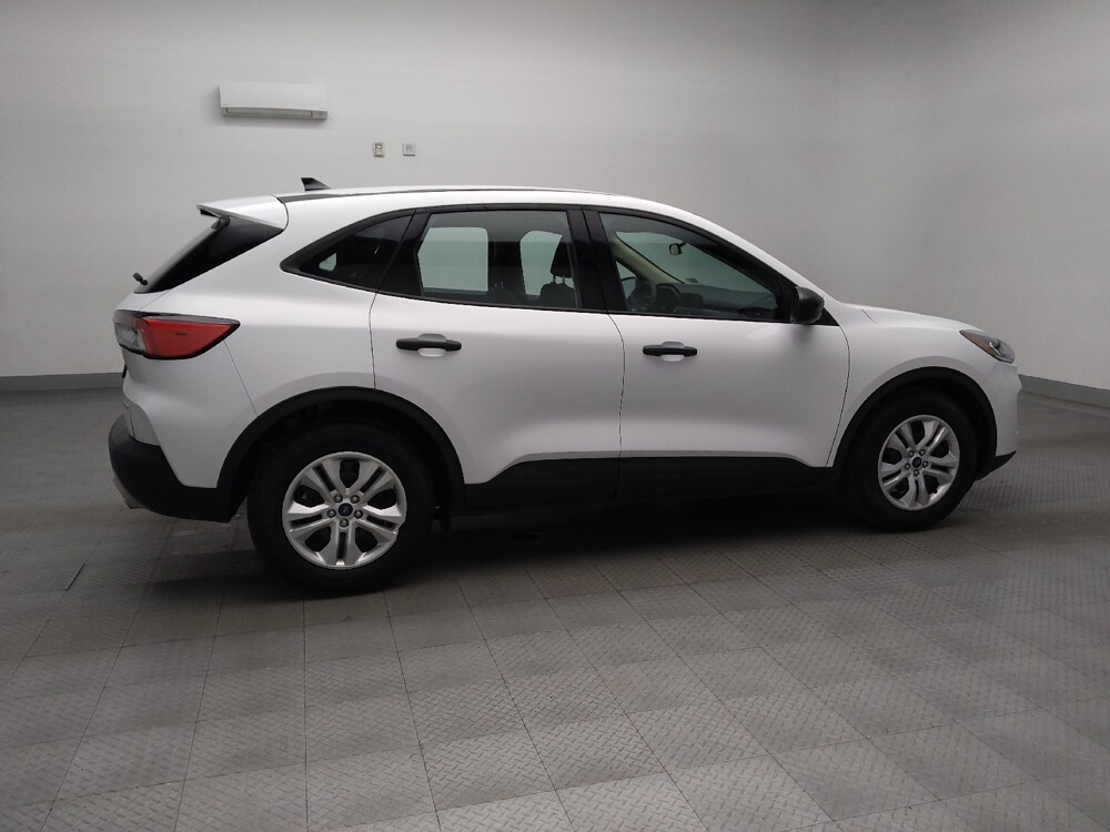 2020 Ford Escape in Oklahoma City, OK 73139 - 18093288 10