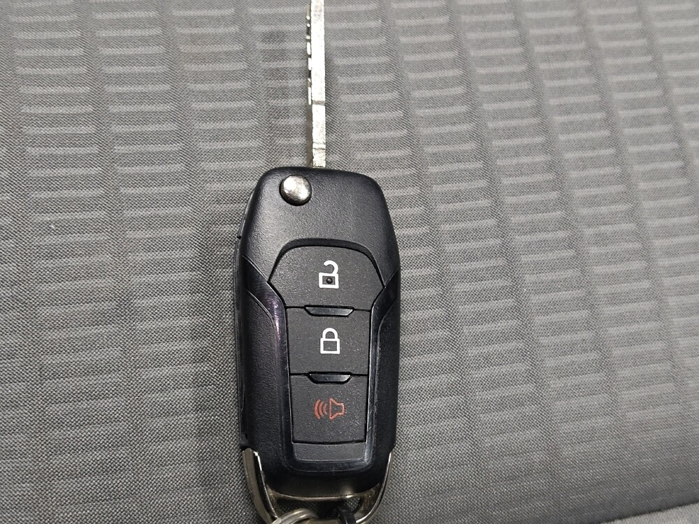 2020 Ford Escape in Oklahoma City, OK 73139 - 18093288 32