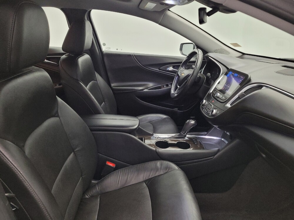 2020 Chevrolet Malibu in Columbus, OH 43228 - 18093296 21