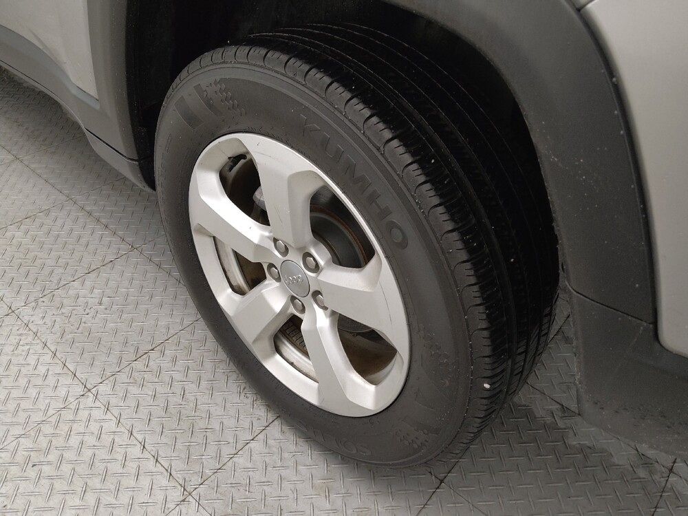 2018 Jeep Compass in Baton Rouge, LA 70816 - 18093300 31