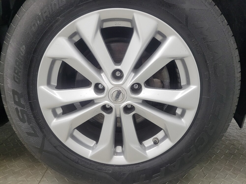 2014 Nissan Rogue in Indianapolis, IN 46222 - 18093301 31