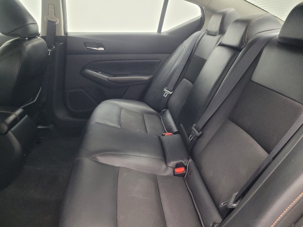 2021 Nissan Altima in Indianapolis, IN 46222 - 18093302 18