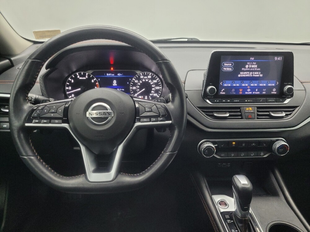 2021 Nissan Altima in Indianapolis, IN 46222 - 18093302 22