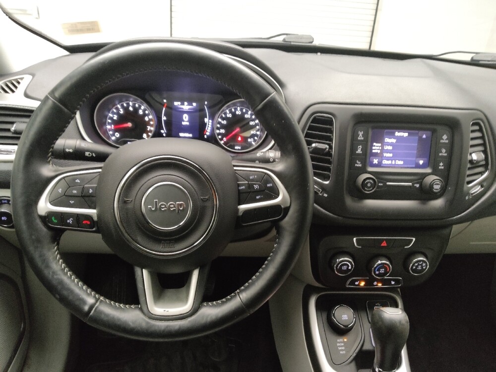 2018 Jeep Compass in Grand Rapids, MI 49508 - 18093309 22