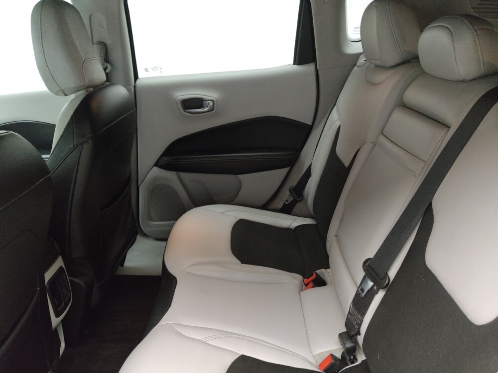 2018 Jeep Compass in Grand Rapids, MI 49508 - 18093309 18