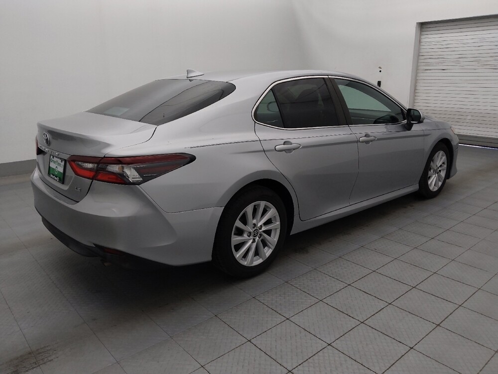 2022 Toyota Camry in Fort Myers, FL 33907 - 18093316 10